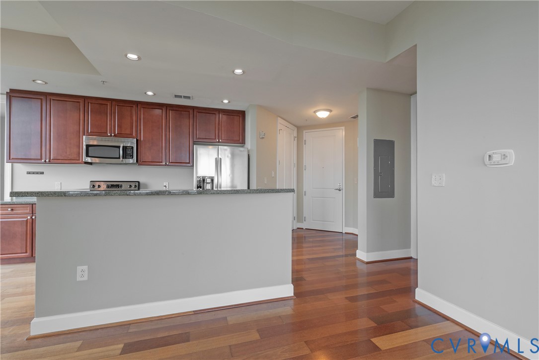 301 Virginia St Unit#814