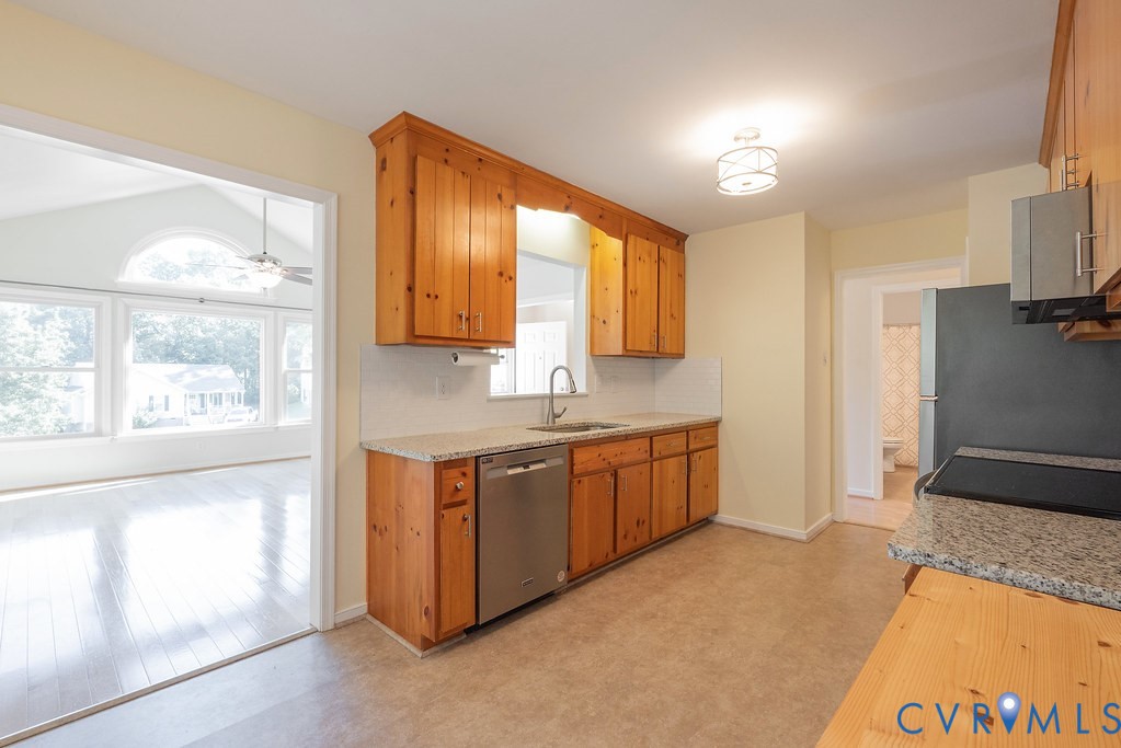 6171 Retreat Hill Ln