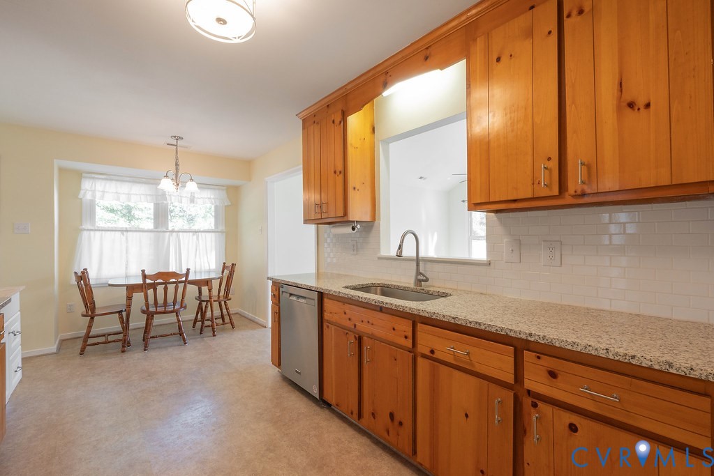 6171 Retreat Hill Ln