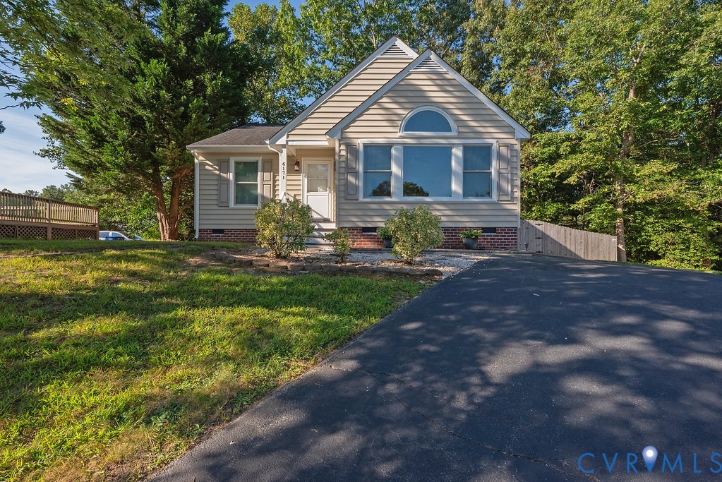 6171 Retreat Hill Ln