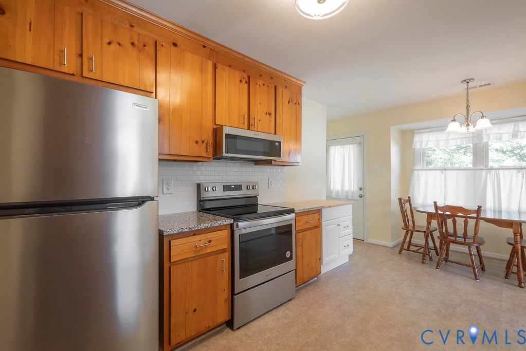 6171 Retreat Hill Ln