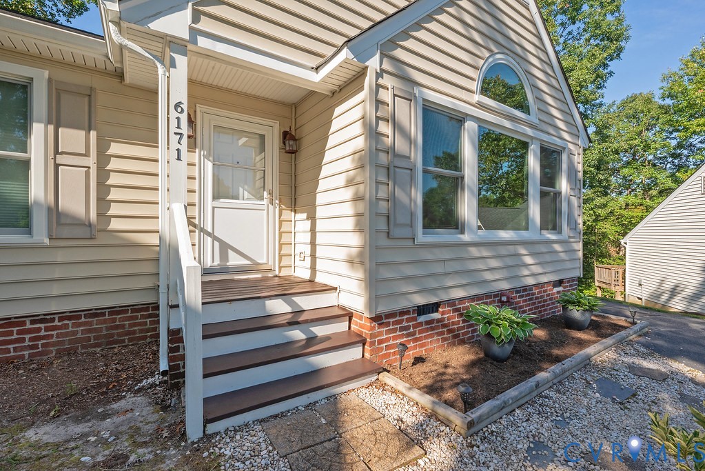 6171 Retreat Hill Ln