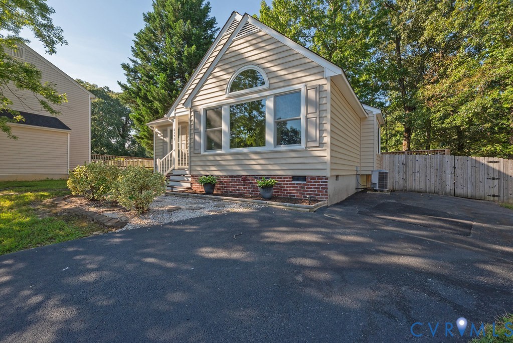 6171 Retreat Hill Ln