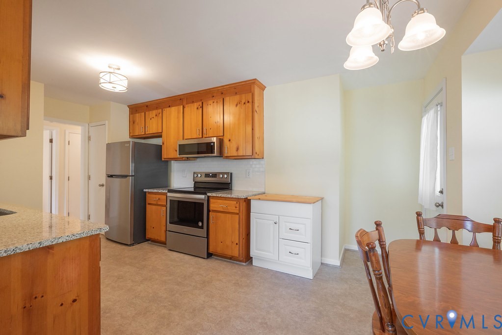 6171 Retreat Hill Ln