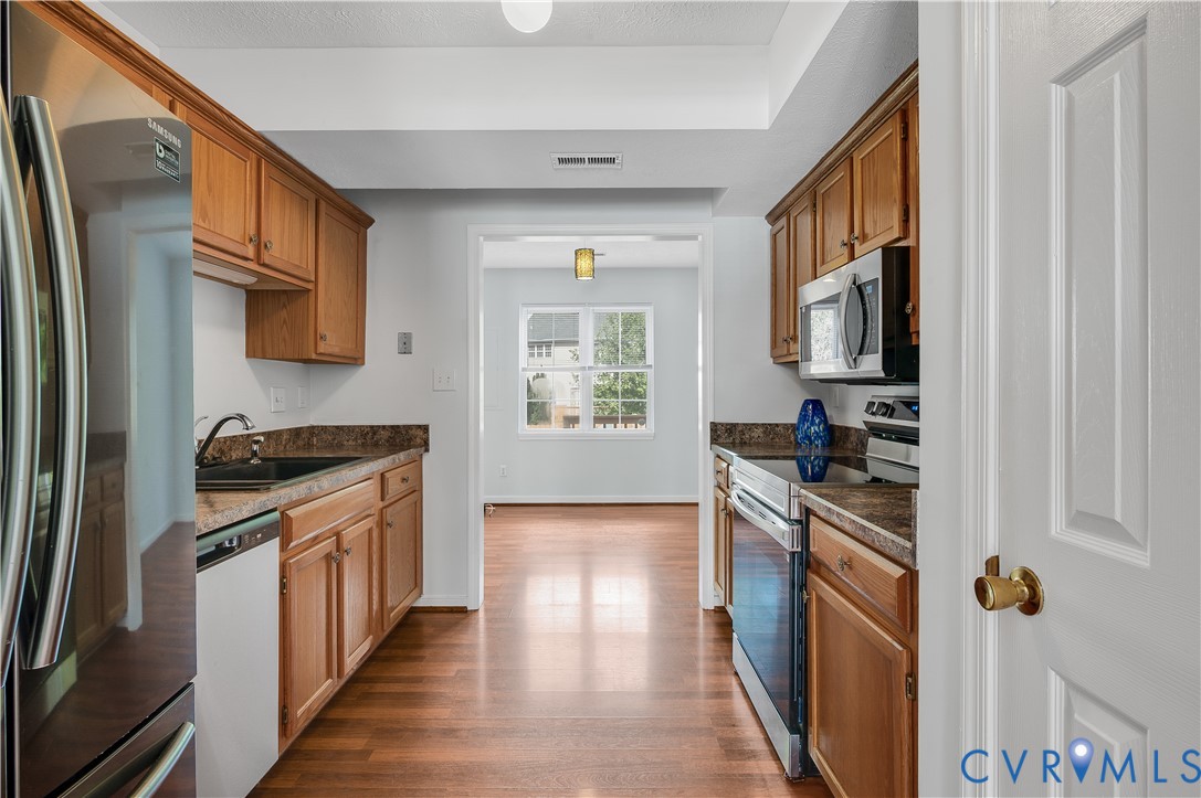 6146 Thicket Run Way