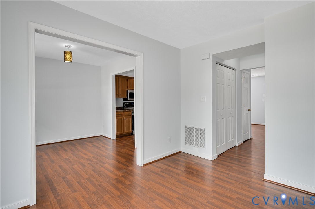 6146 Thicket Run Way