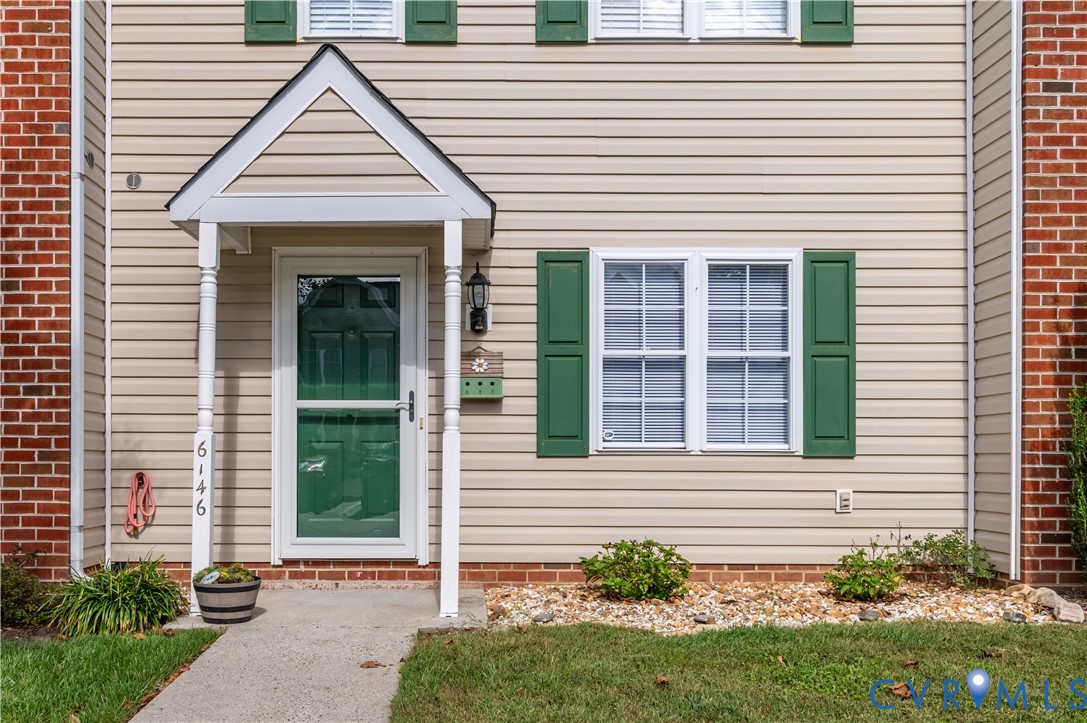 6146 Thicket Run Way