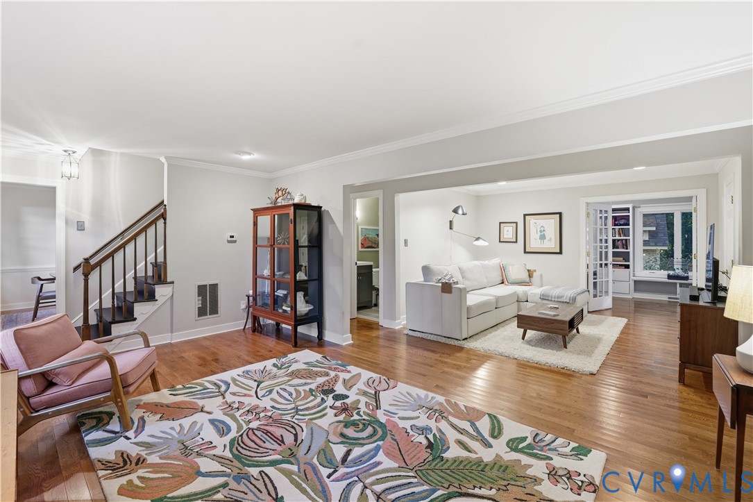 1102 Sunview Ct