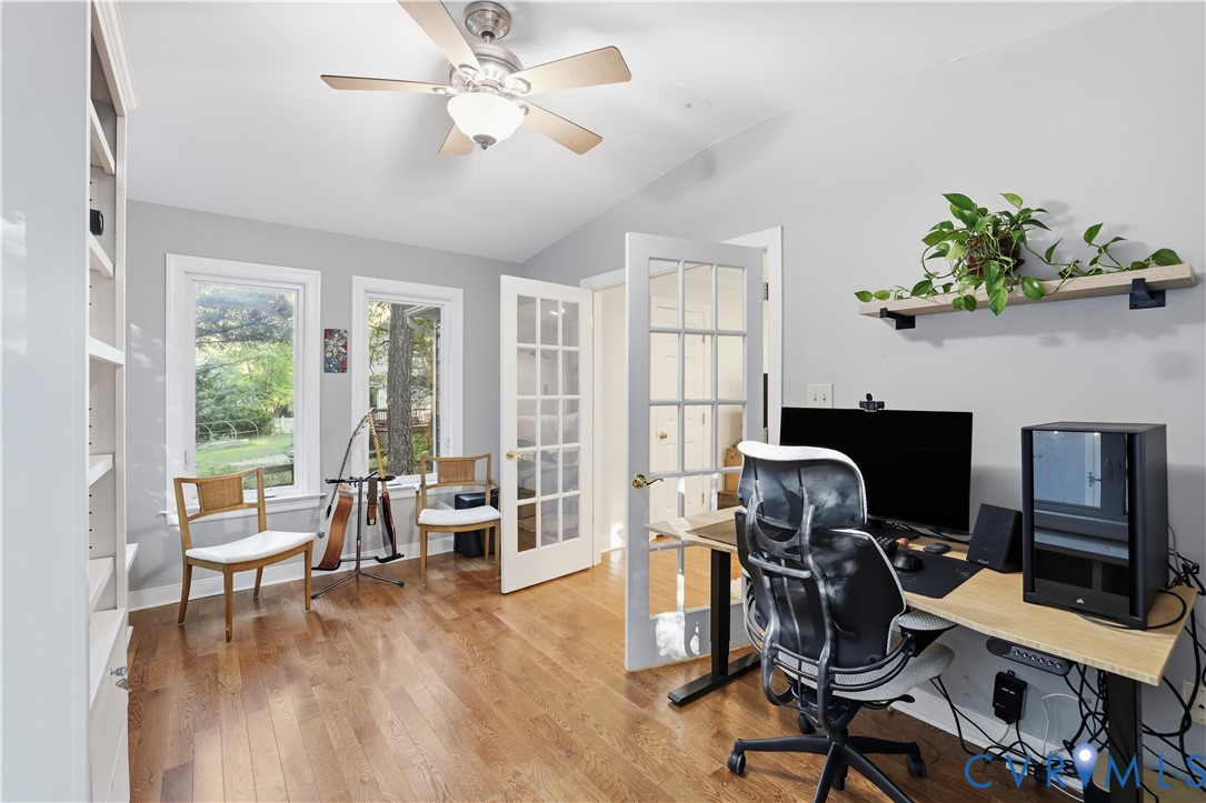 1102 Sunview Ct