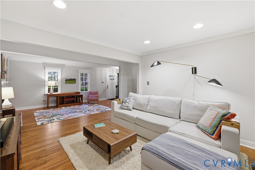 1102 Sunview Ct