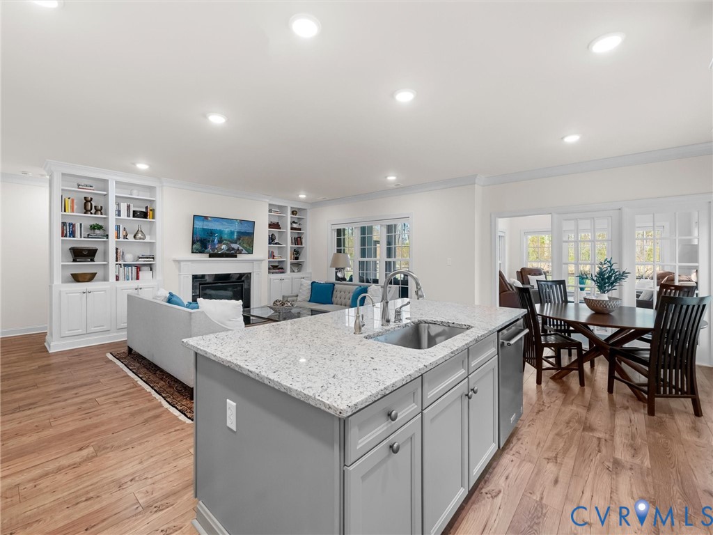 308 Piping Rock Rd