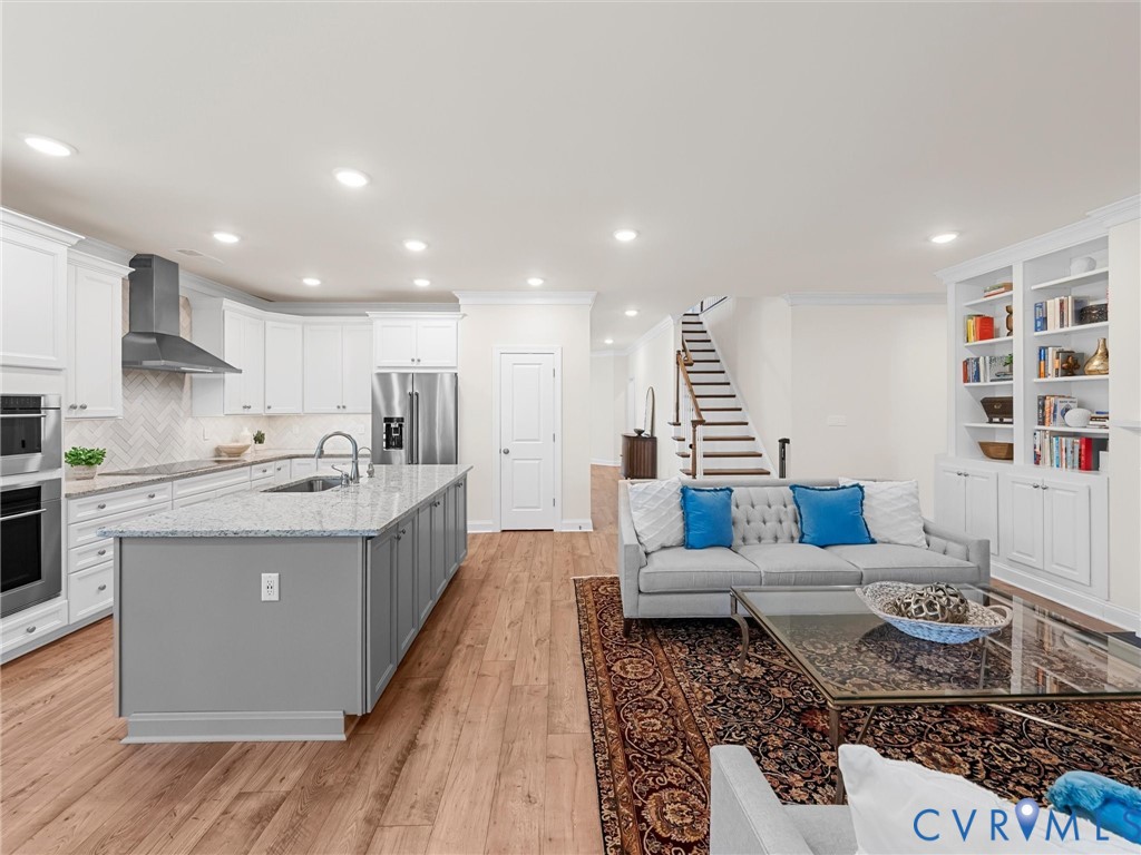 308 Piping Rock Rd