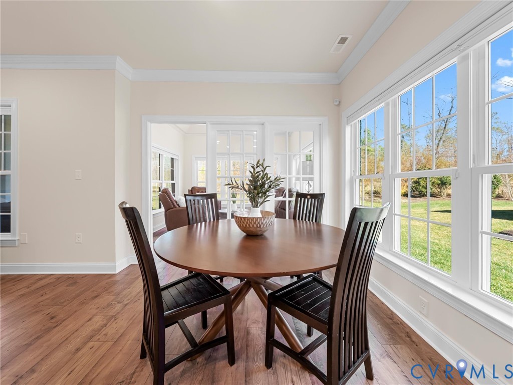 308 Piping Rock Rd