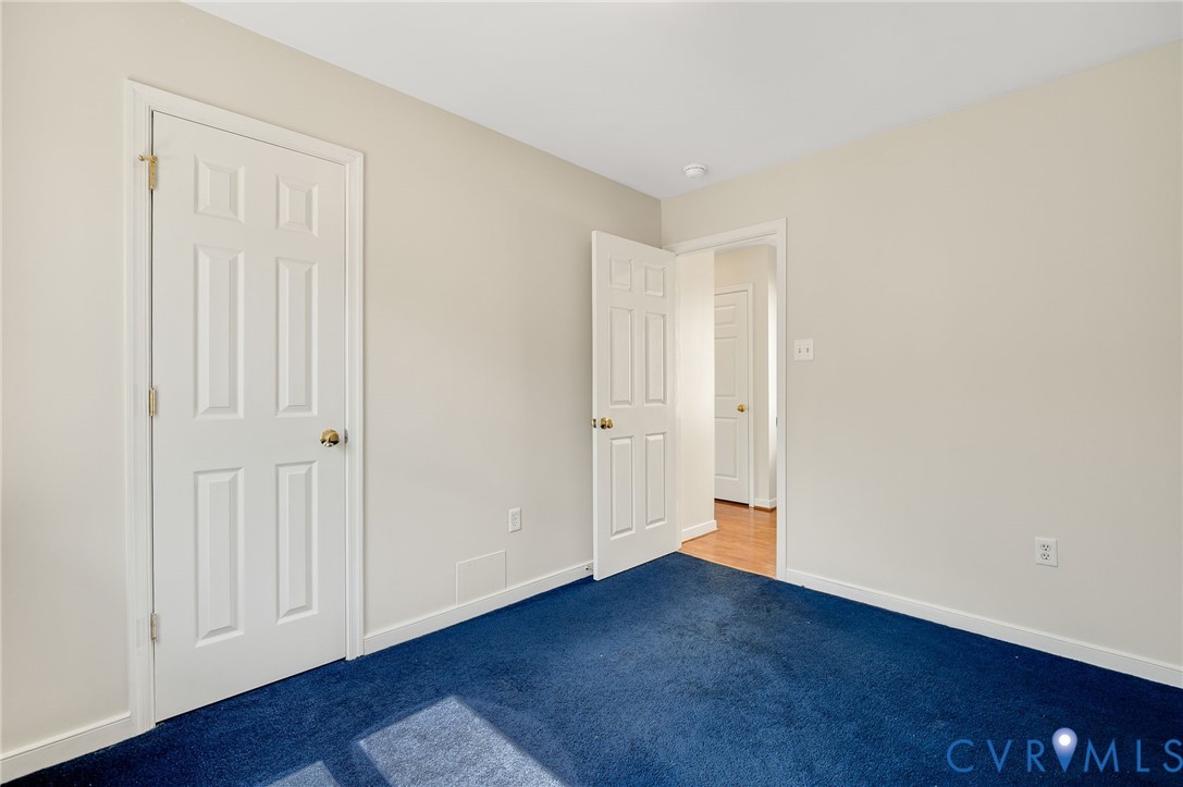 1211 1/2 W Leigh St