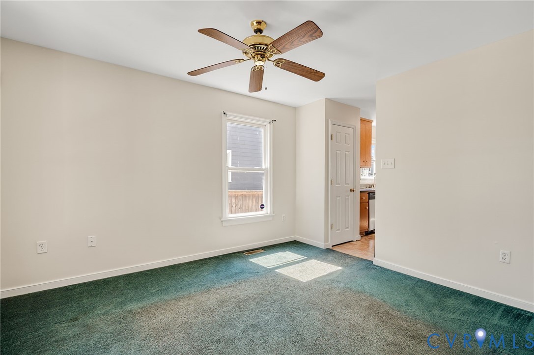 1211 1/2 W Leigh St