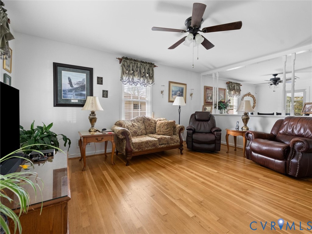 9118 Huron Ave