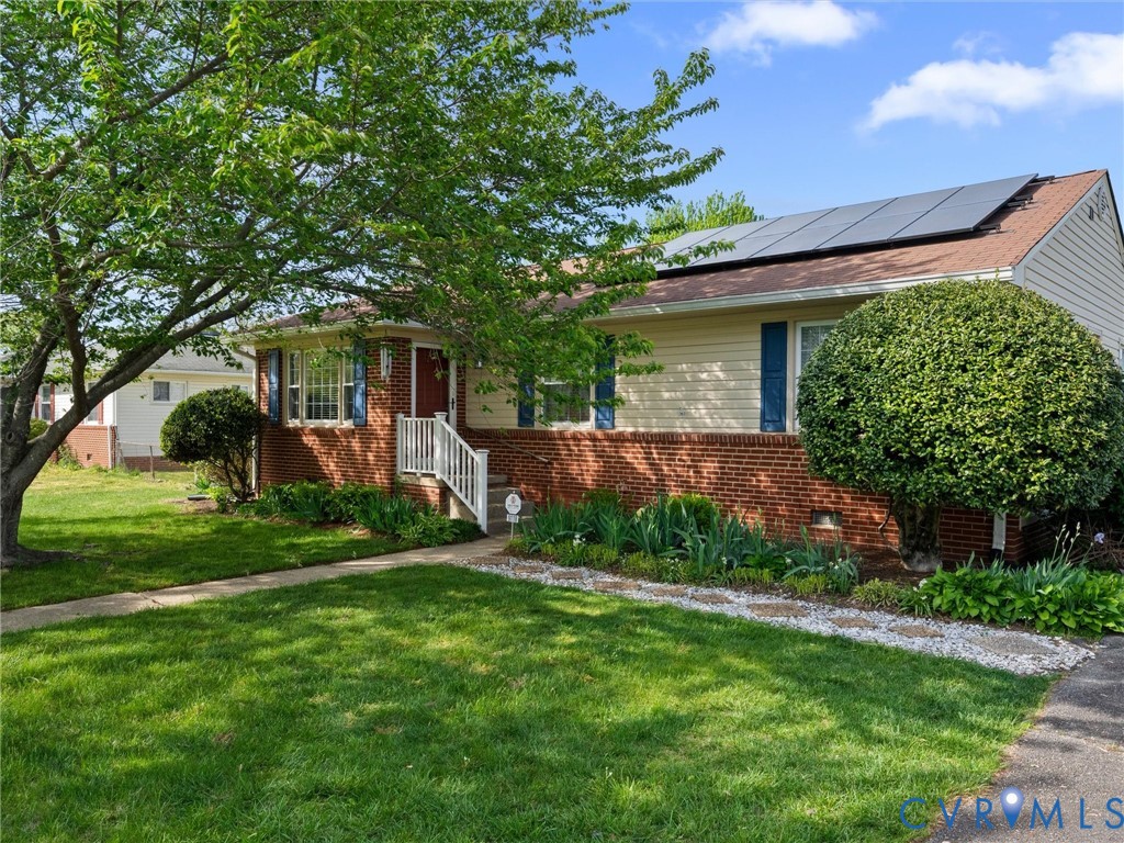 9118 Huron Ave