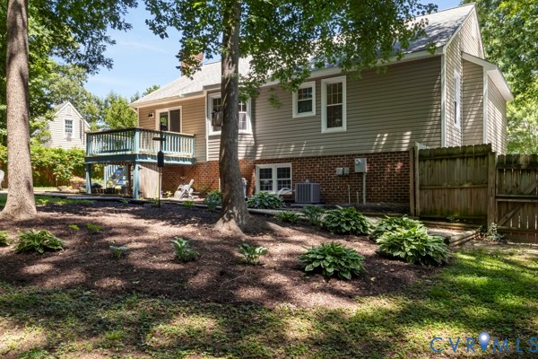 7112 Chateaugay Ln
