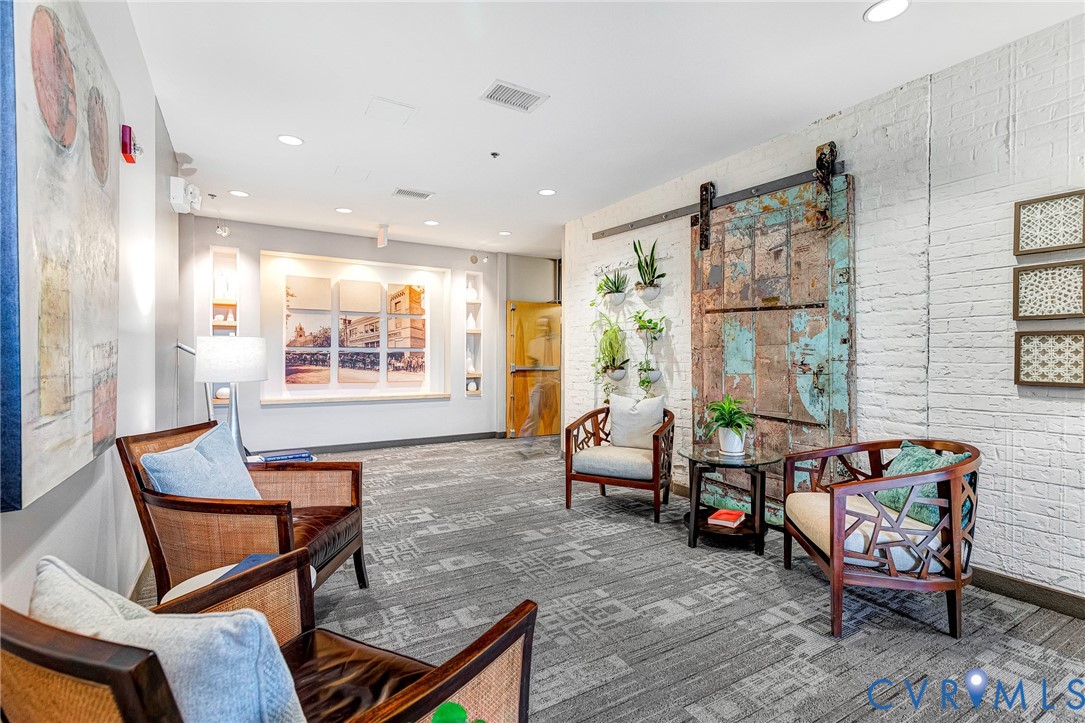 306 N 26th St Unit#U124