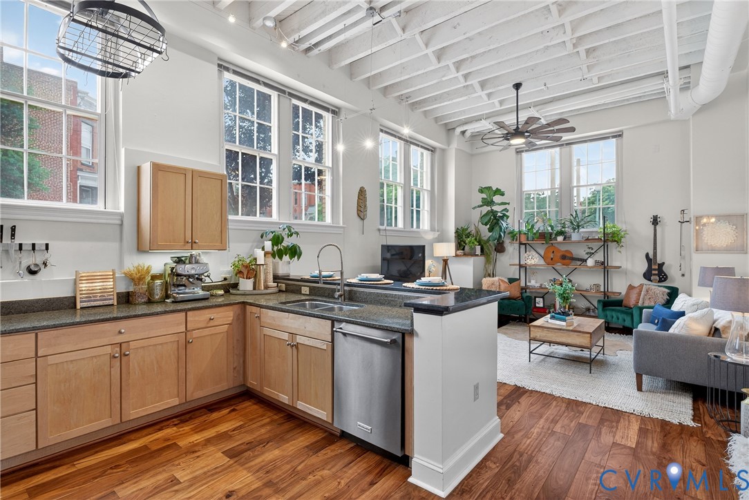 306 N 26th St Unit#U124