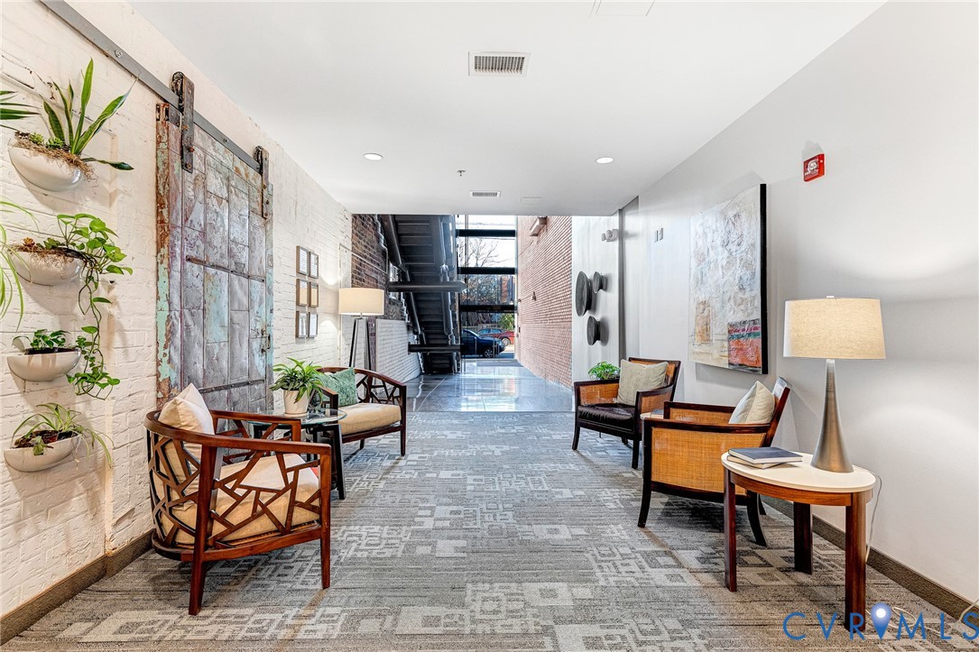 306 N 26th St Unit#U124