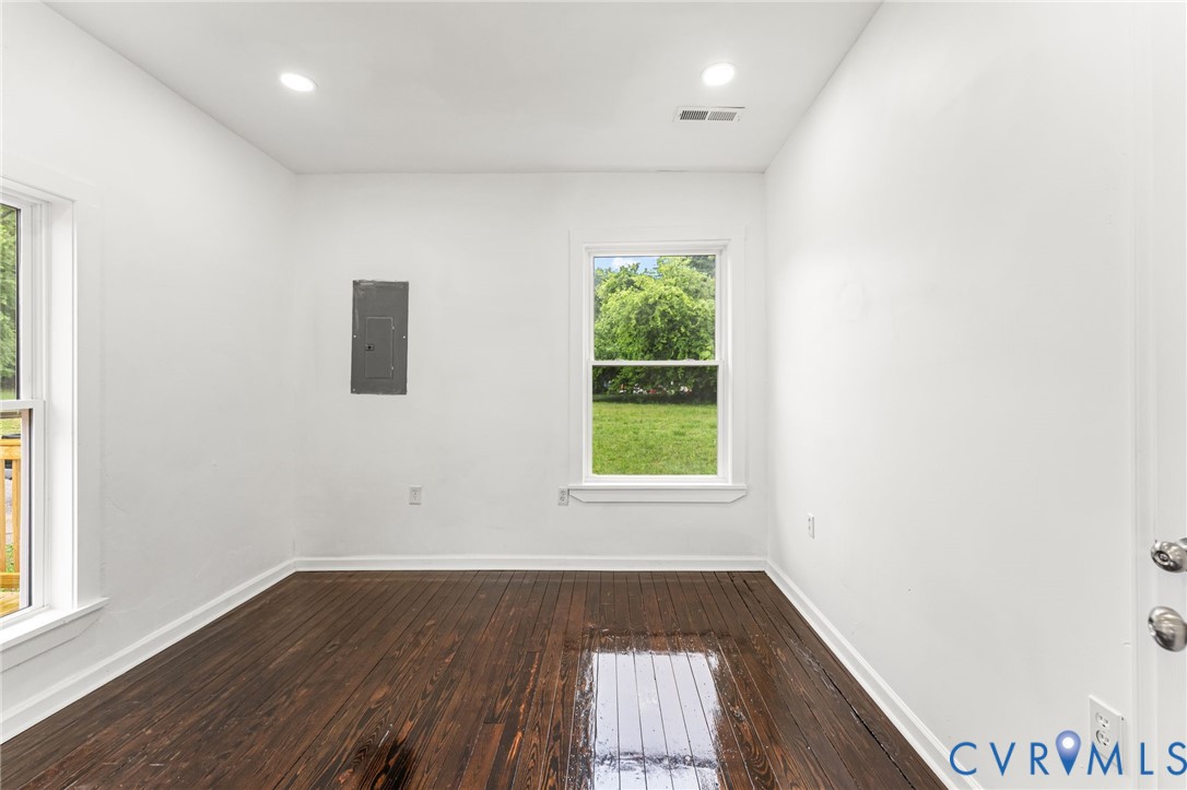 917 Lee Ave