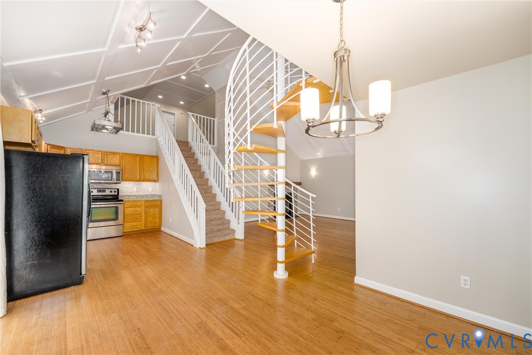 694 Jefferson Dr