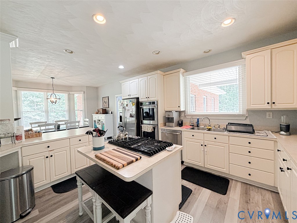 9013 Southampton Pkwy