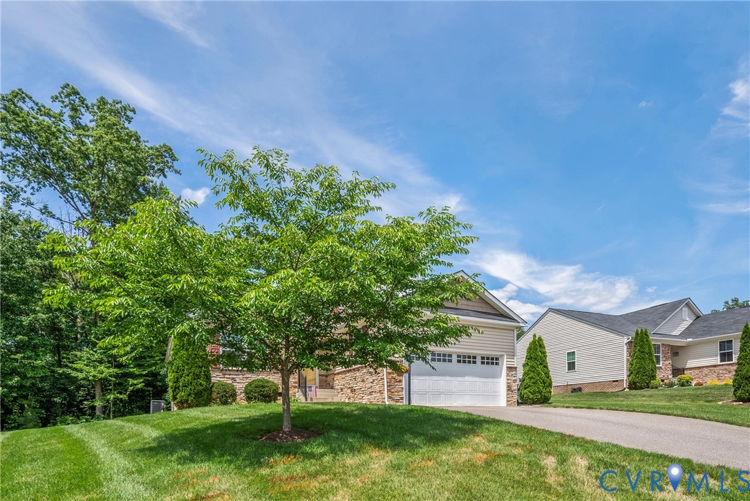 10306 Sun Ridge Ln