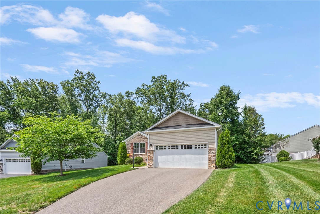 10306 Sun Ridge Ln