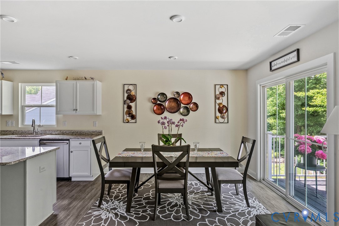 10306 Sun Ridge Ln