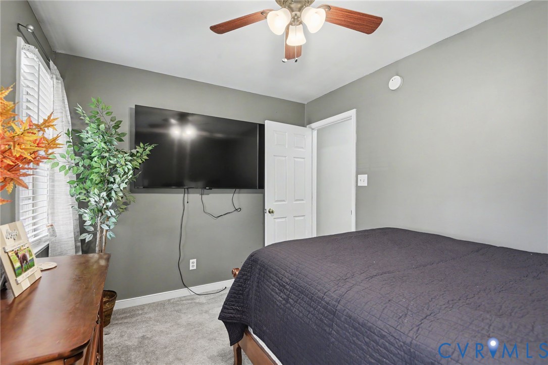 5036 Blackbird Dr