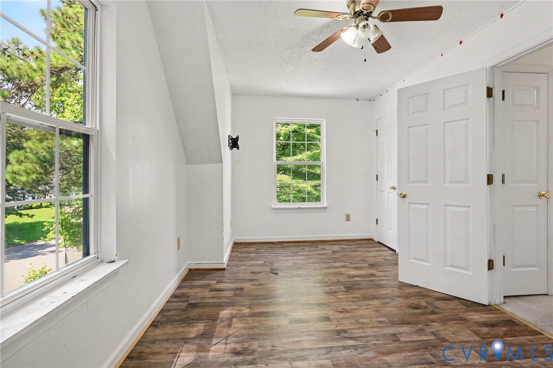 931 Hunters Run Dr