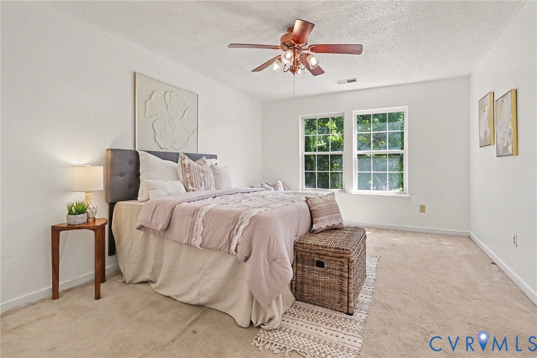 931 Hunters Run Dr
