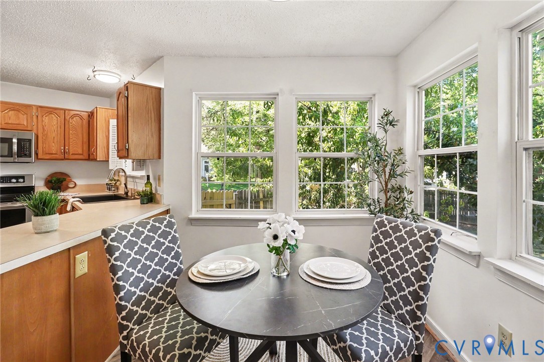 931 Hunters Run Dr