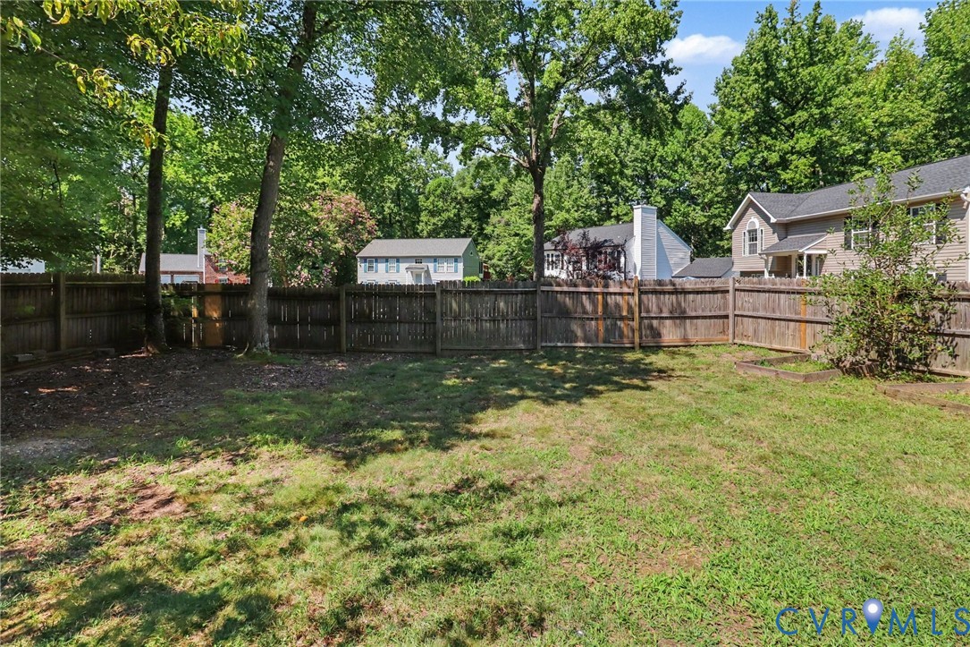 931 Hunters Run Dr