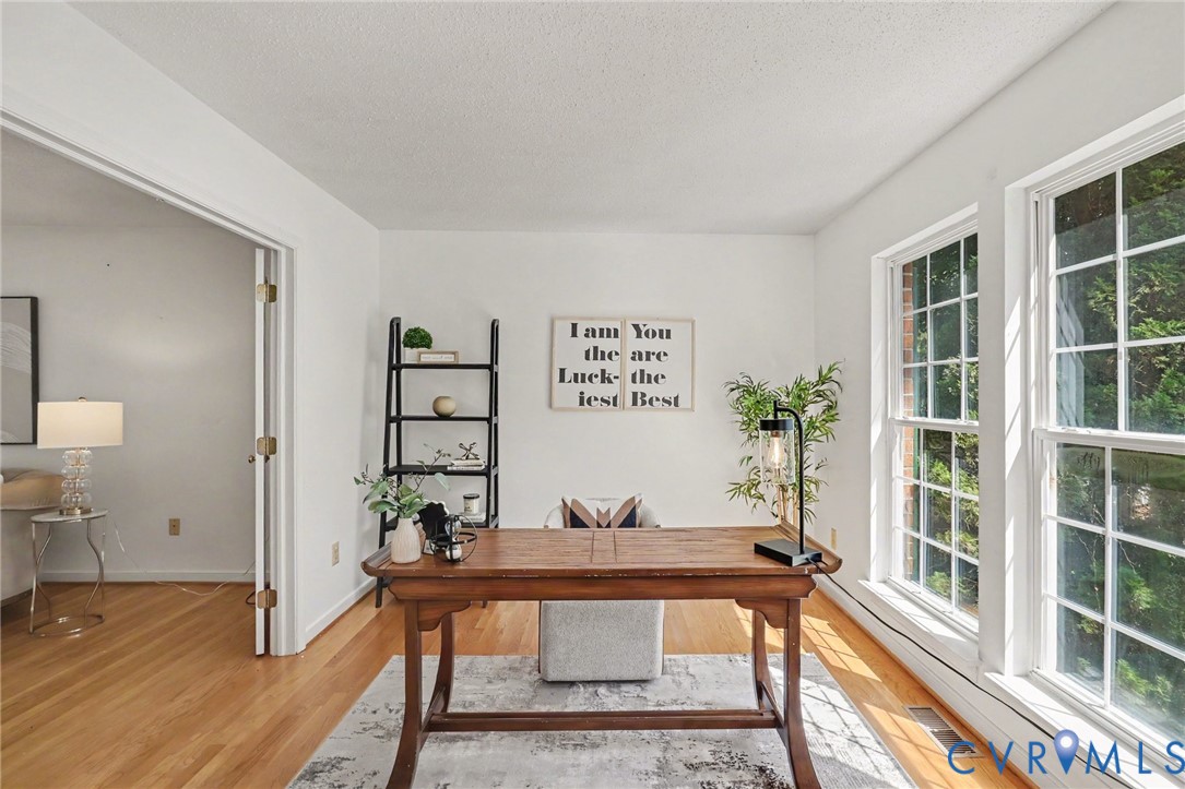 931 Hunters Run Dr