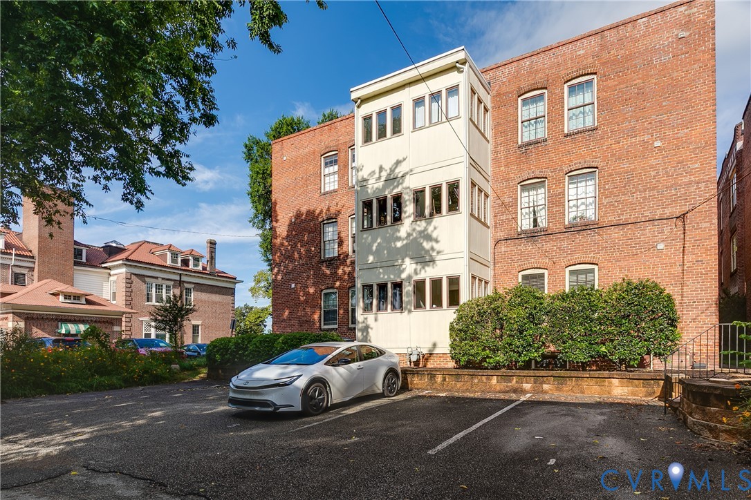 303 S Arthur Ashe Blvd Unit#U3