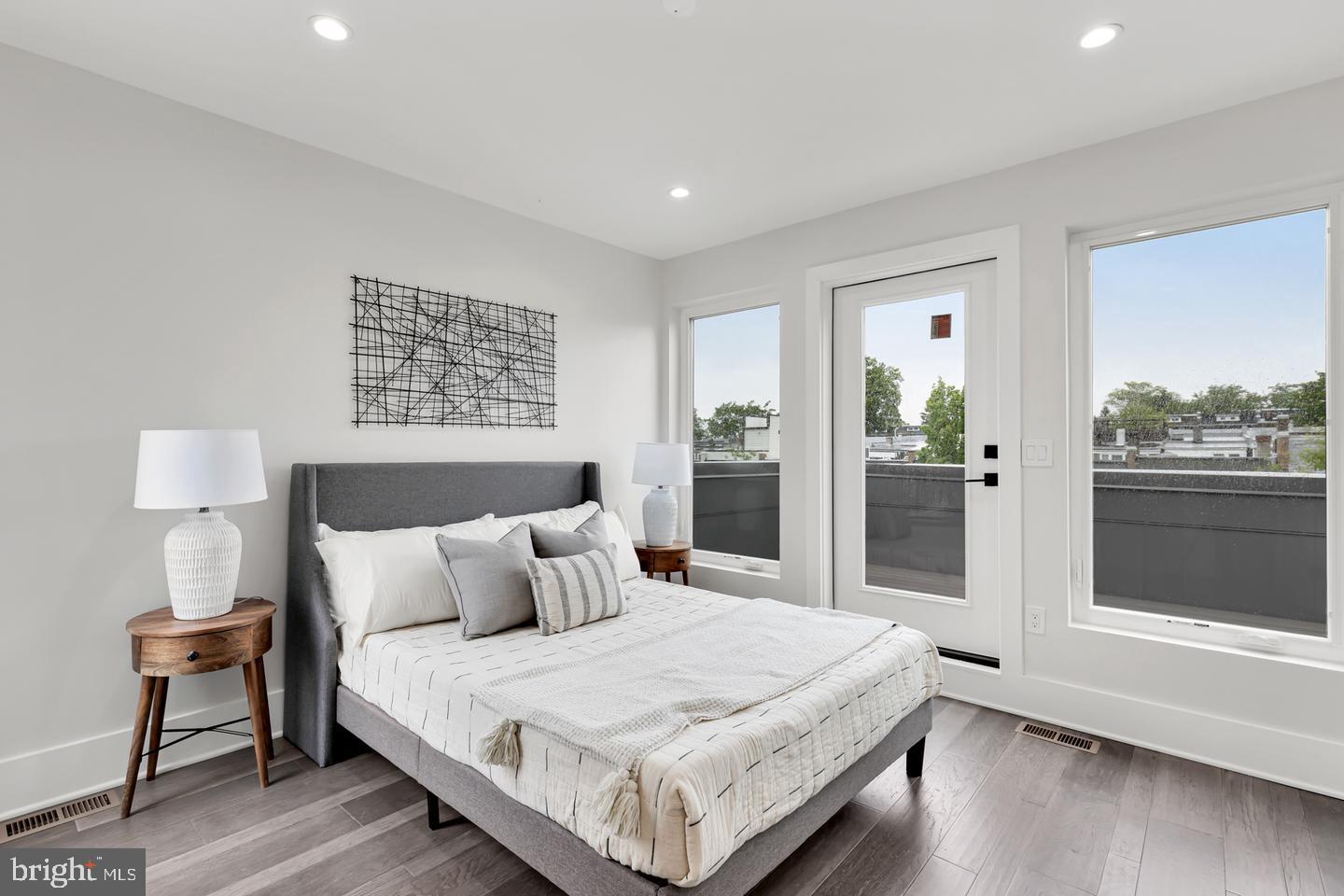 1241 OATES STREET NE 2