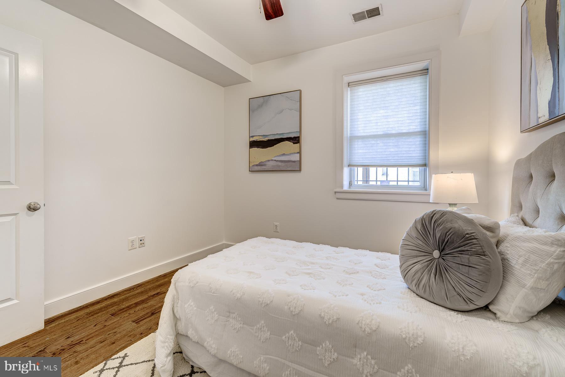 1300 Belmont St NW #201