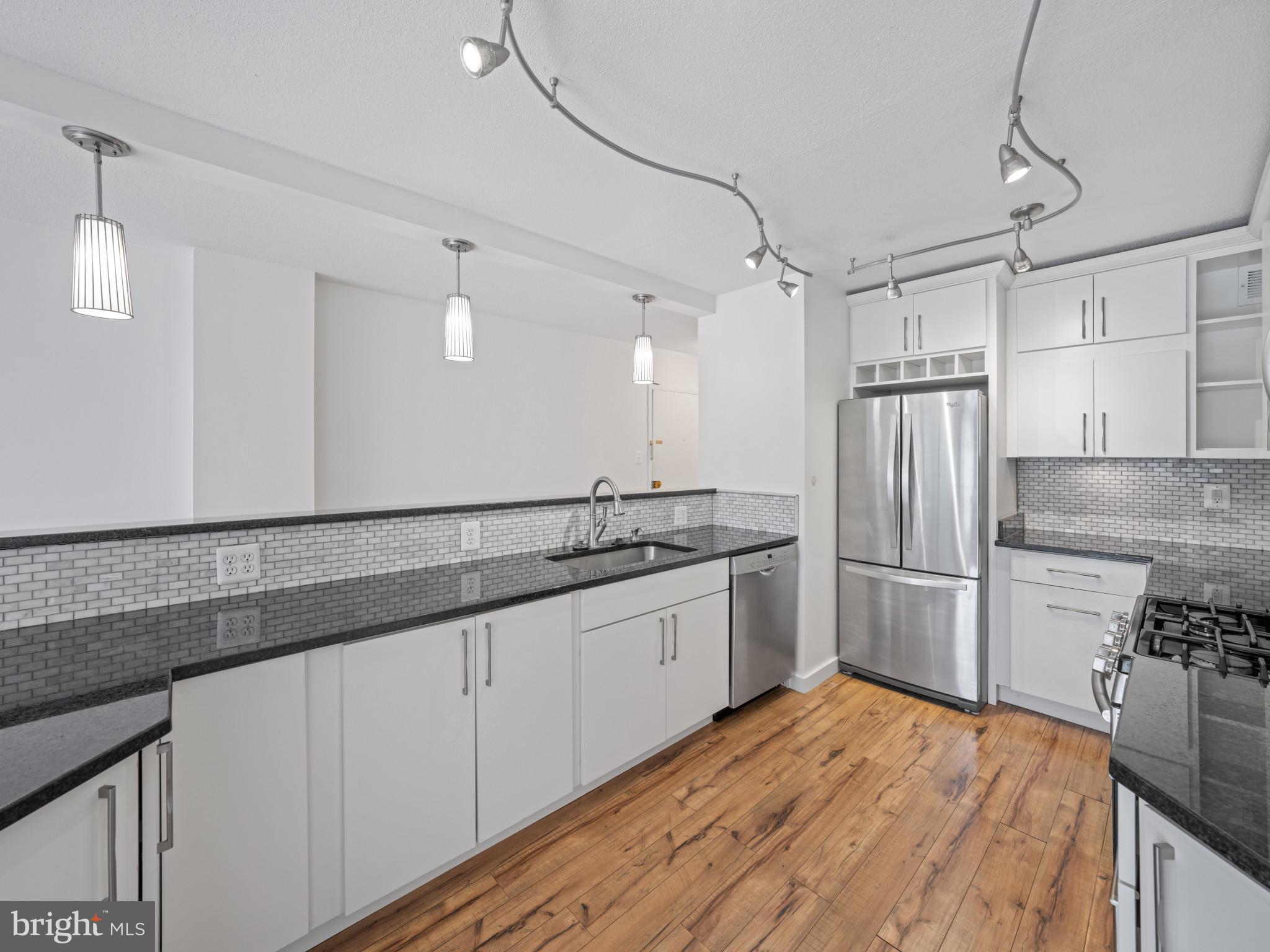 2201 L STREET NW 301