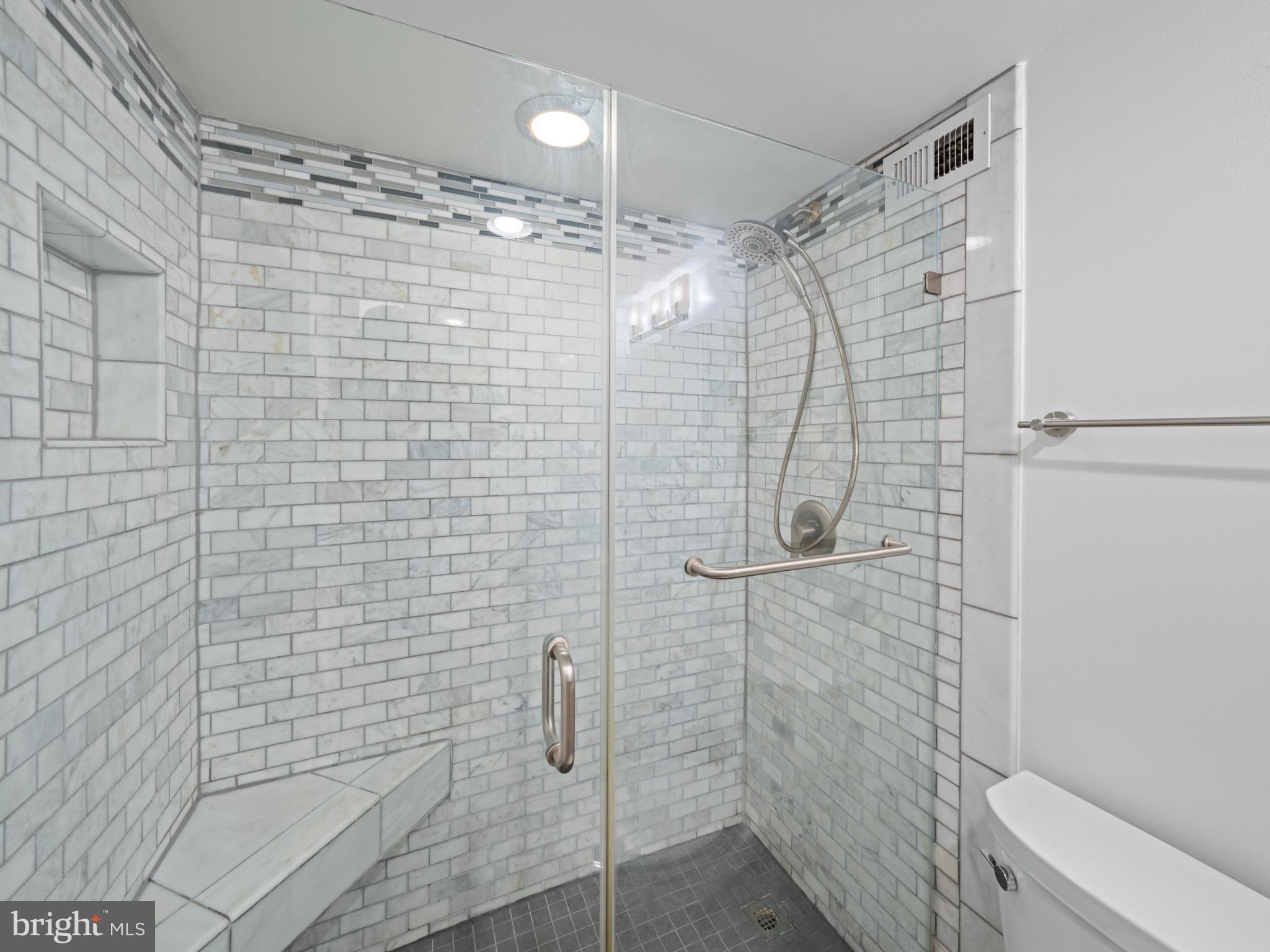 2201 L STREET NW 301