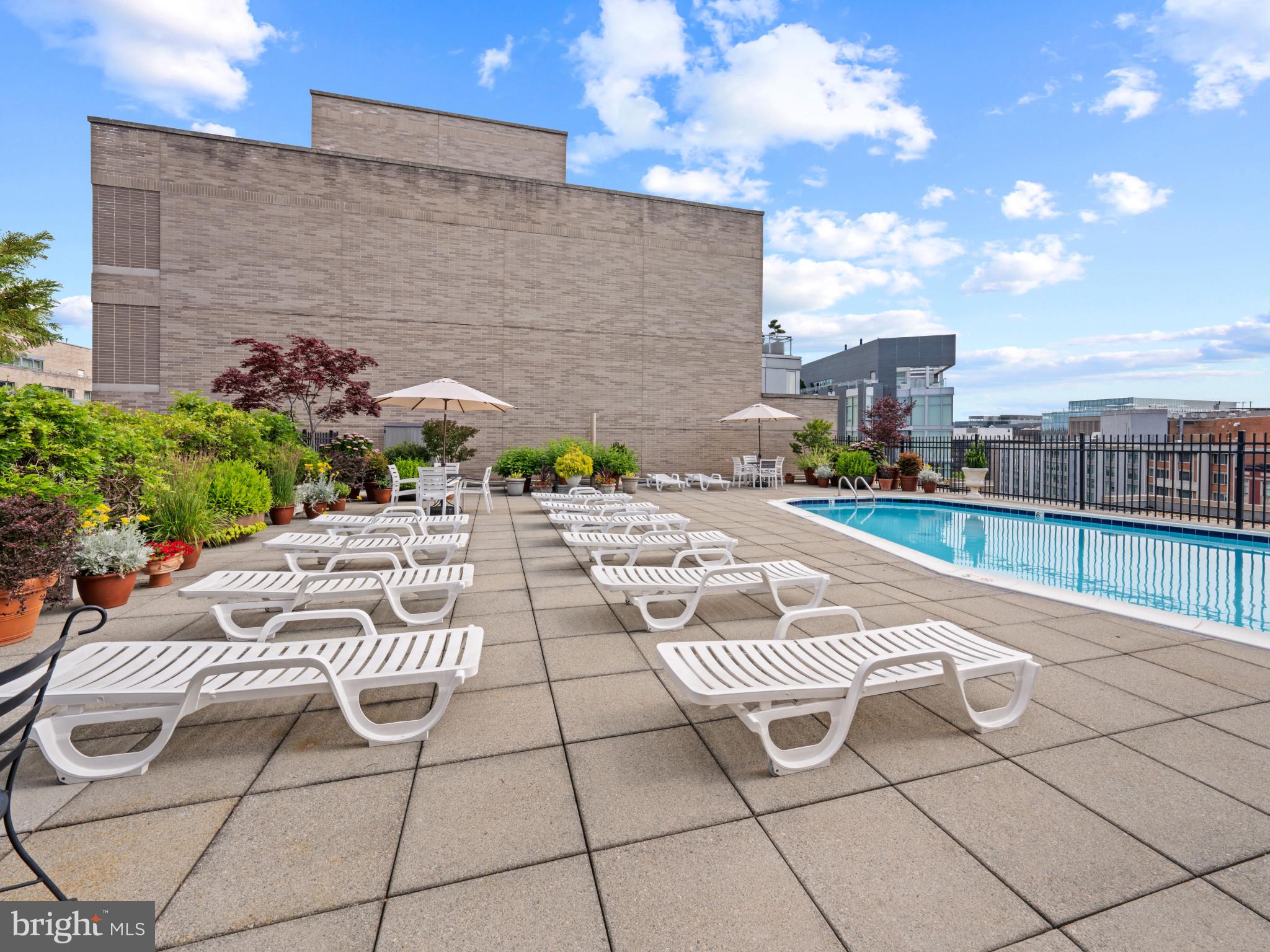 2201 L STREET NW 301