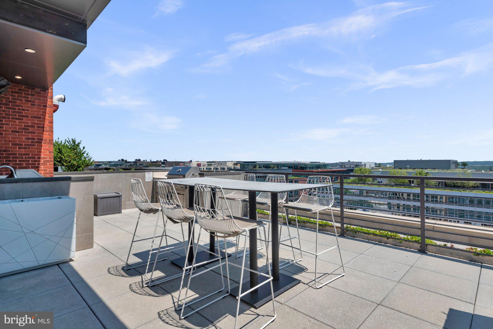 1211 VAN STREET SE 1014