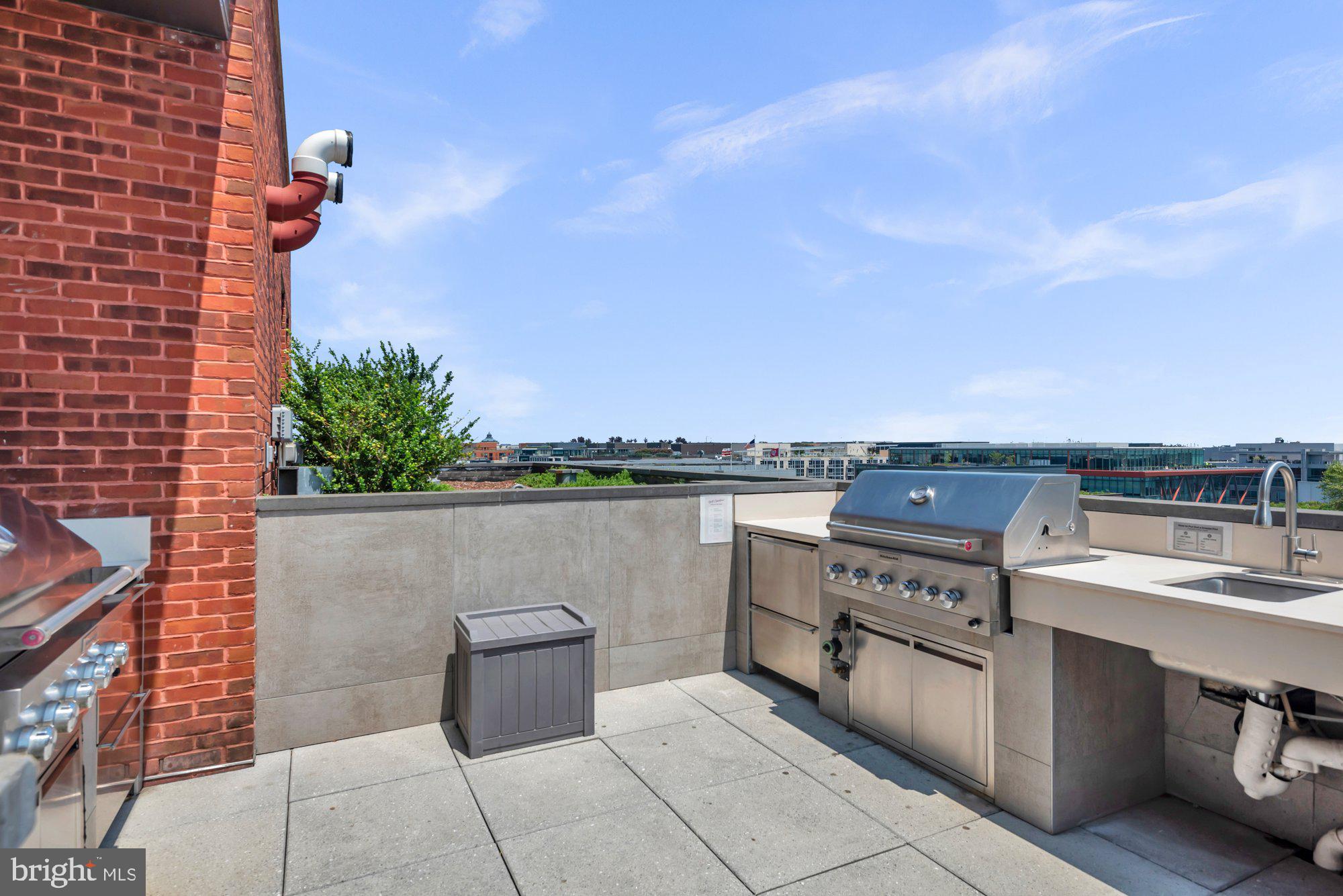1211 VAN STREET SE 1014