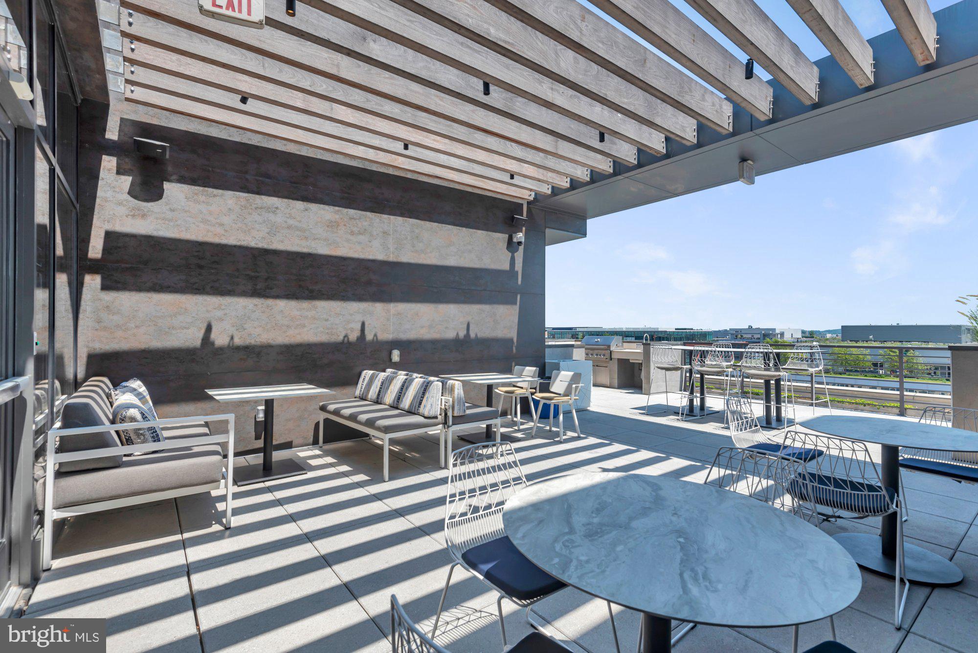 1211 VAN STREET SE 1014