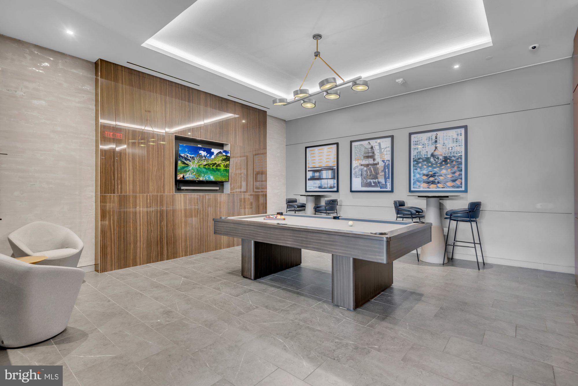 1211 VAN STREET SE 1014