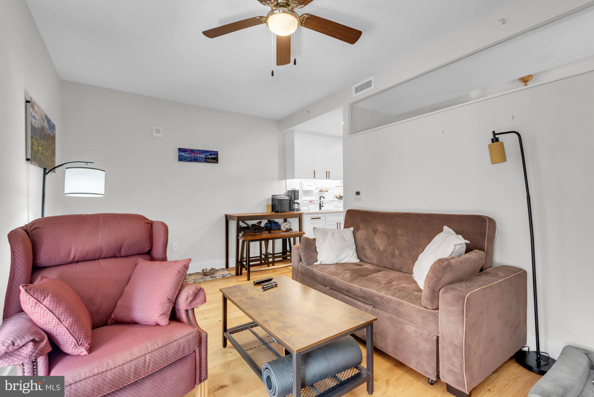 1211 VAN STREET SE 1014