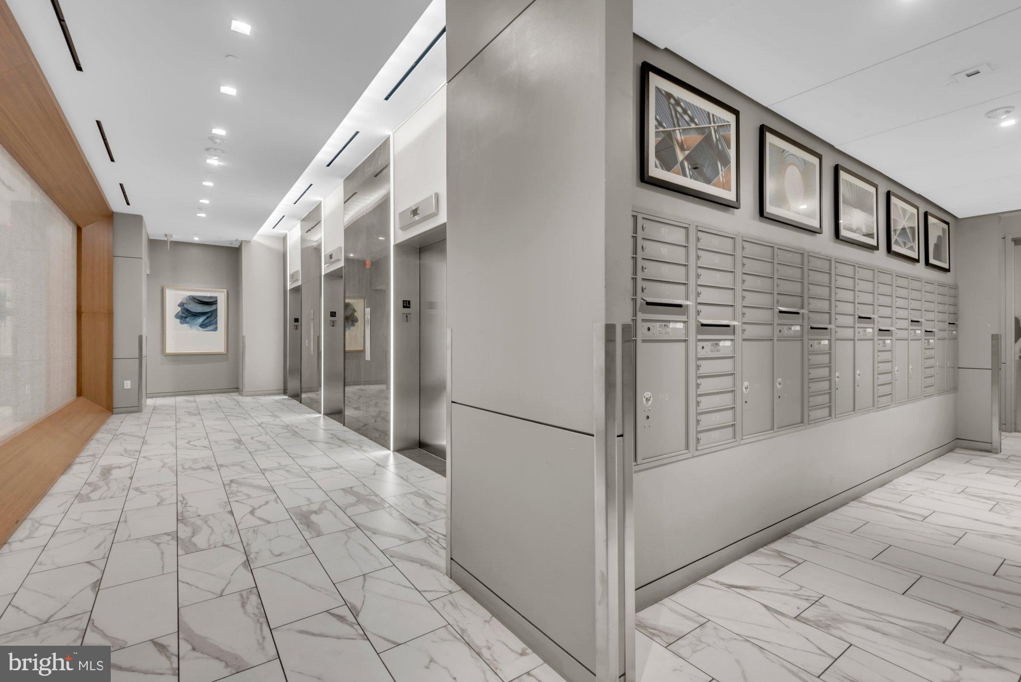 1211 VAN STREET SE 1014