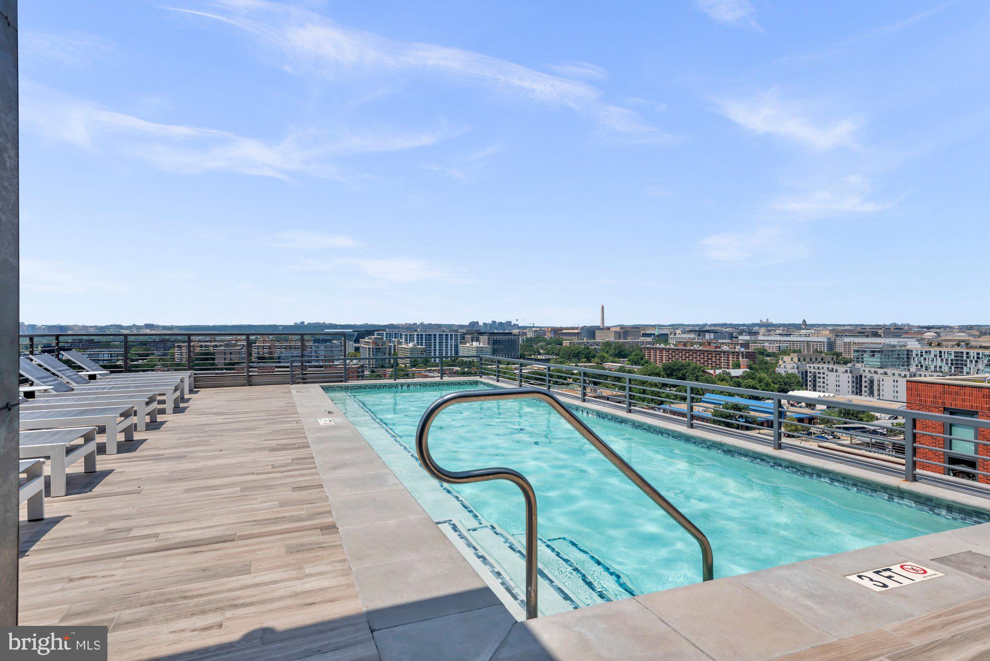 1211 VAN STREET SE 1014
